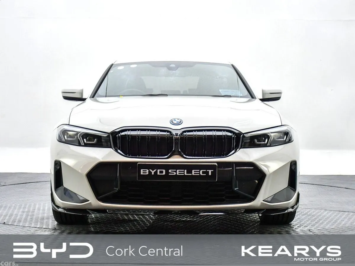 BMW 3-Series Saloon, Petrol Plug-in Hybrid, 2025, White