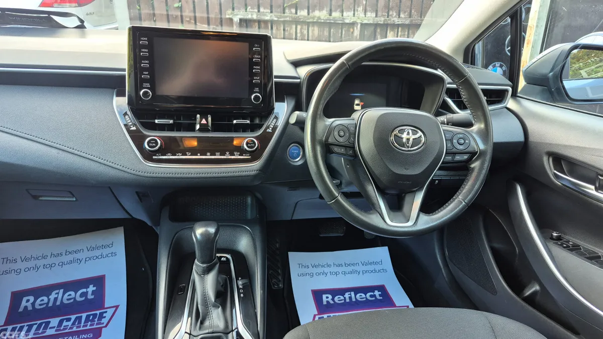 Toyota Corolla Saloon, Petrol Hybrid, 2019, Grey