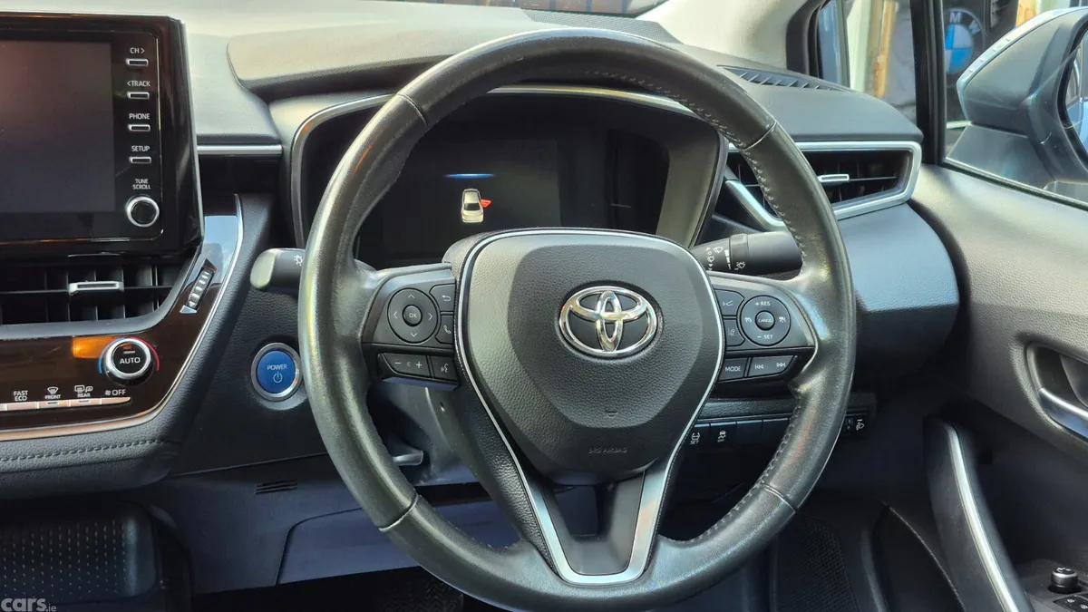 Toyota Corolla Saloon, Petrol Hybrid, 2019, Grey