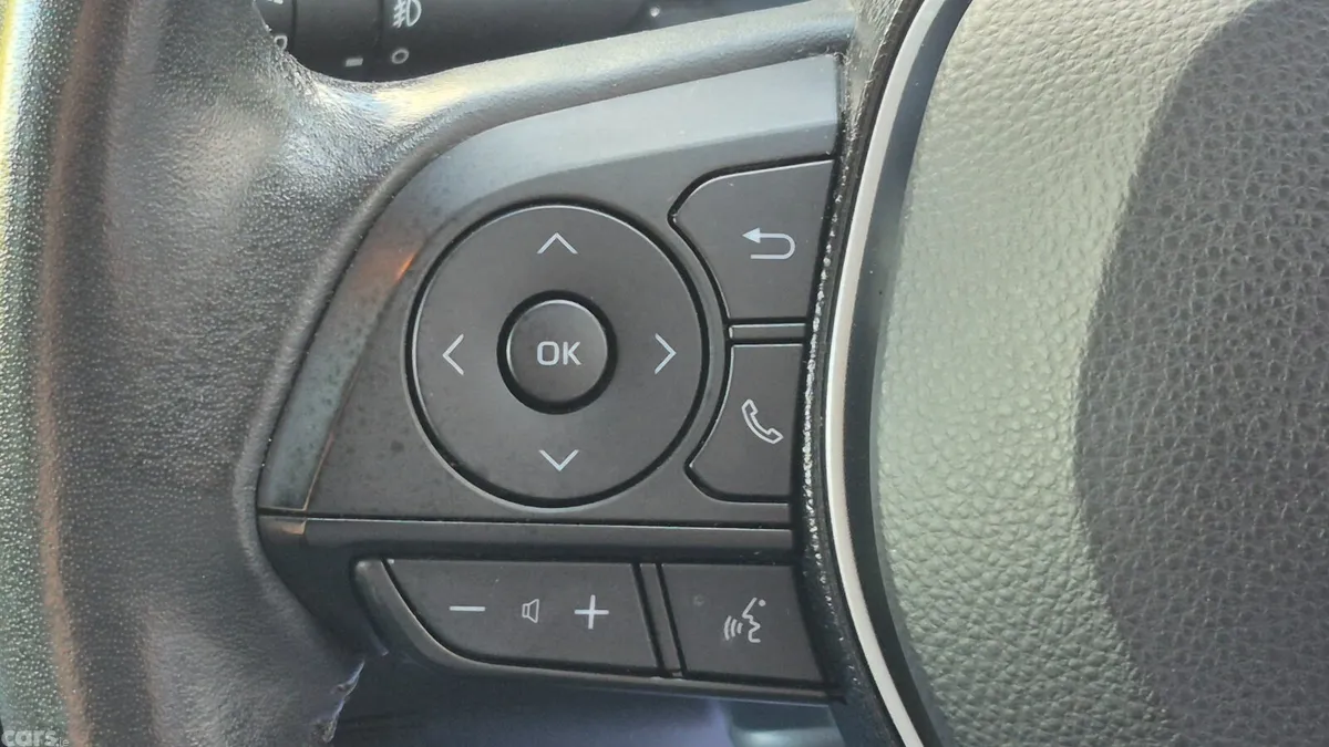 Toyota Corolla Saloon, Petrol Hybrid, 2019, Grey