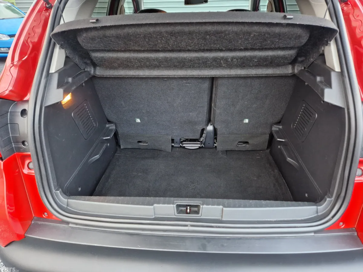 Renault Captur Hatchback, Diesel, 2017, Red