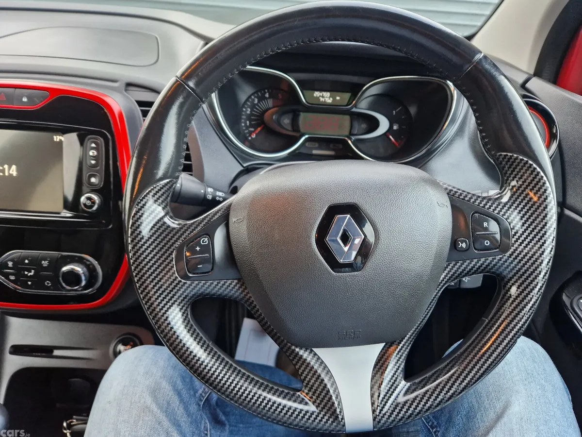 Renault Captur Hatchback, Diesel, 2017, Red
