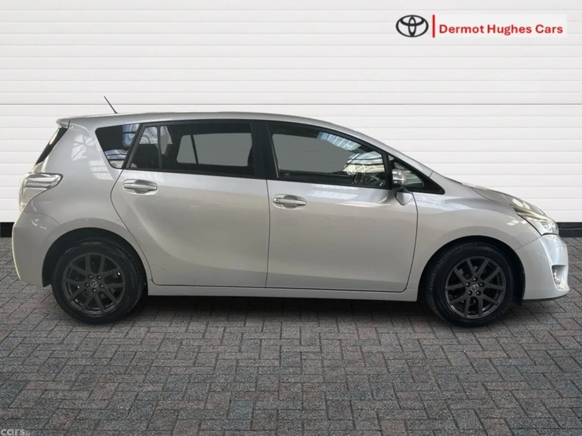 Toyota Verso MPV, Diesel, 2015, Silver