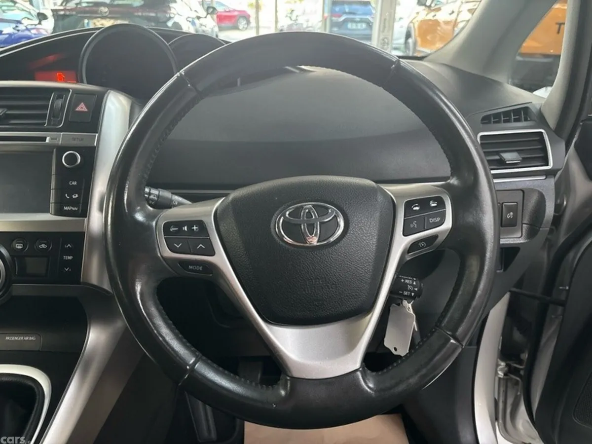 Toyota Verso MPV, Diesel, 2015, Silver