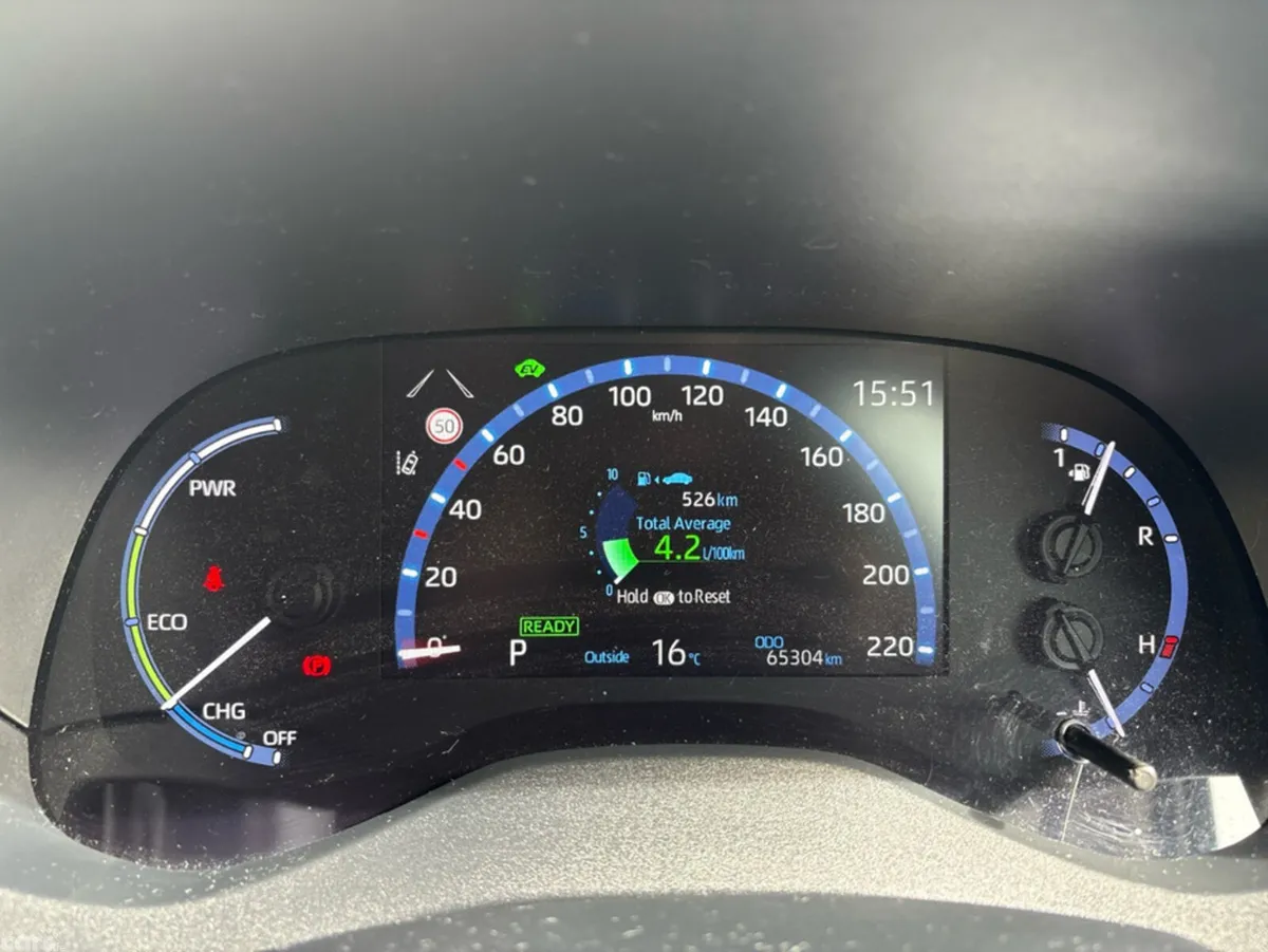 Toyota Yaris Cross Hatchback, Petrol Hybrid, 2023, Red