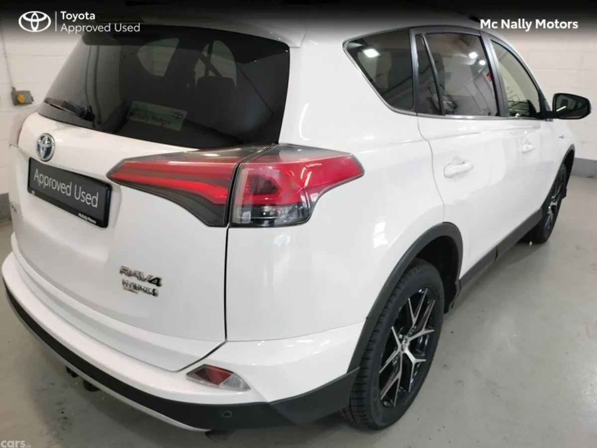 Toyota RAV4 SUV, Petrol Hybrid, 2017, White