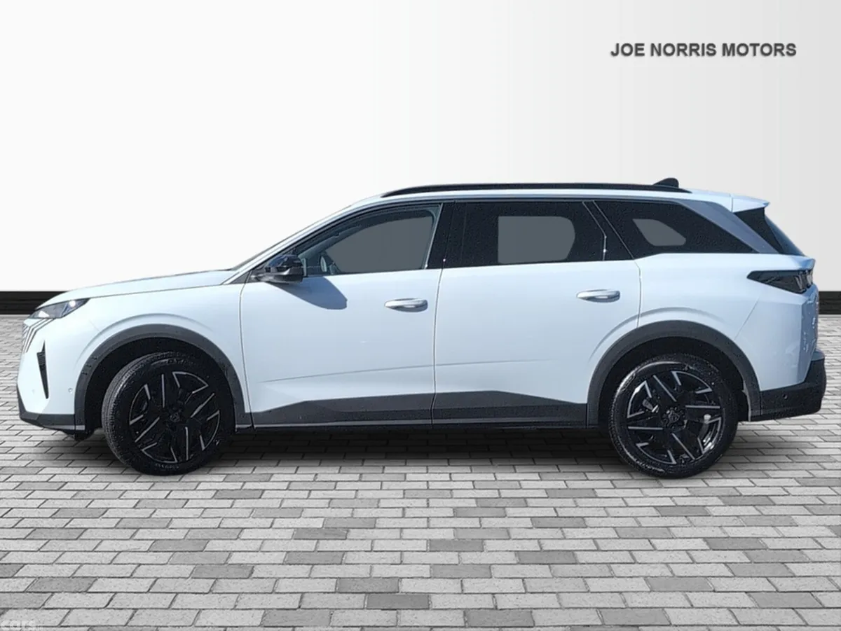 Peugeot 5008 SUV, Petrol Hybrid, 2026, White