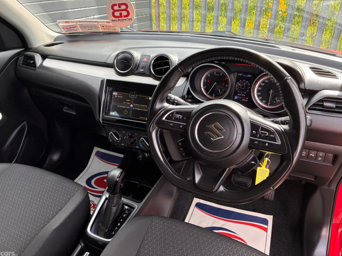 Suzuki Swift Hatchback, Petrol, 2021, Red