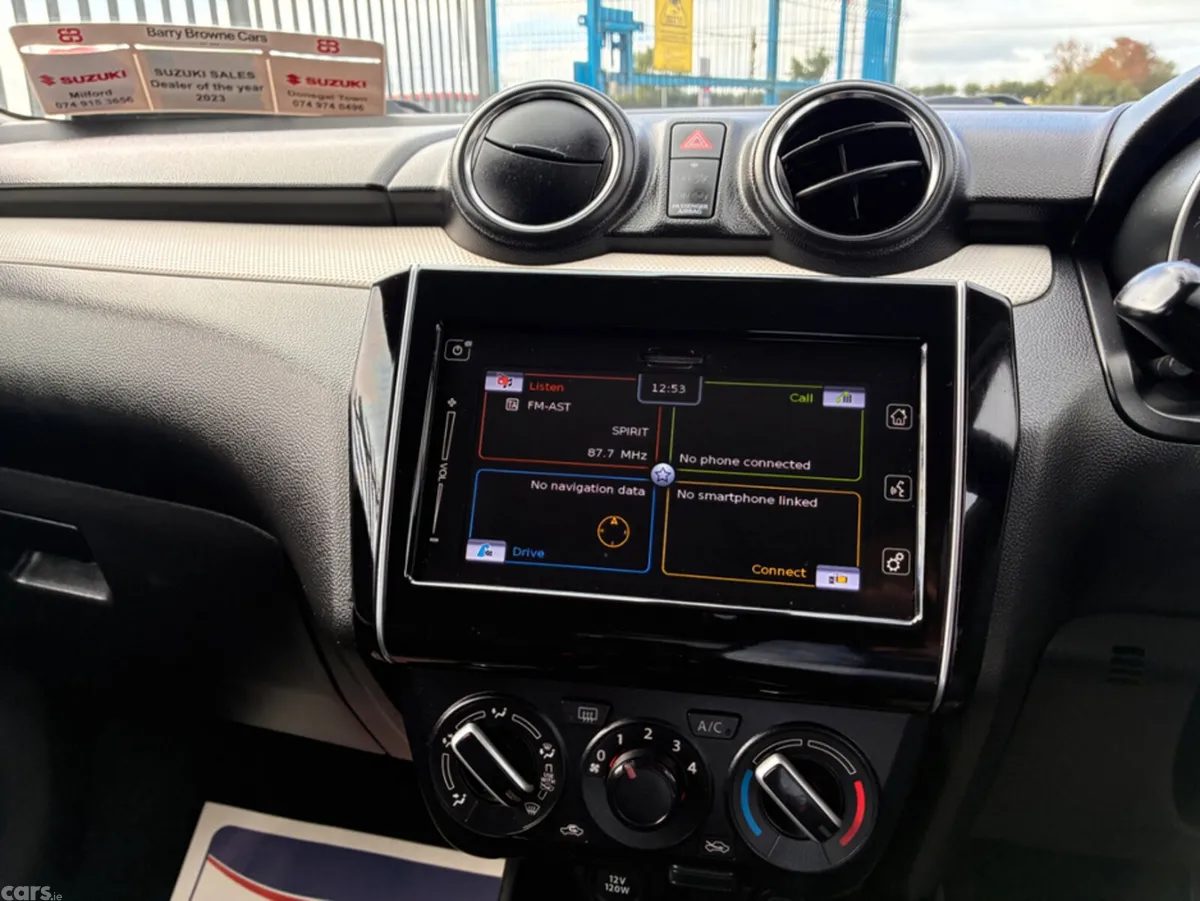 Suzuki Swift Hatchback, Petrol, 2021, Red