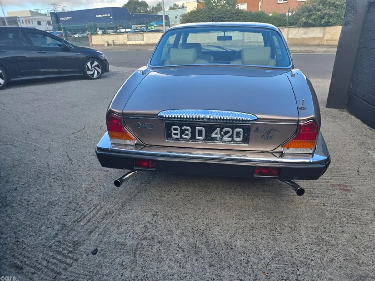 Daimler Other Saloon, Petrol, 1983, Brown