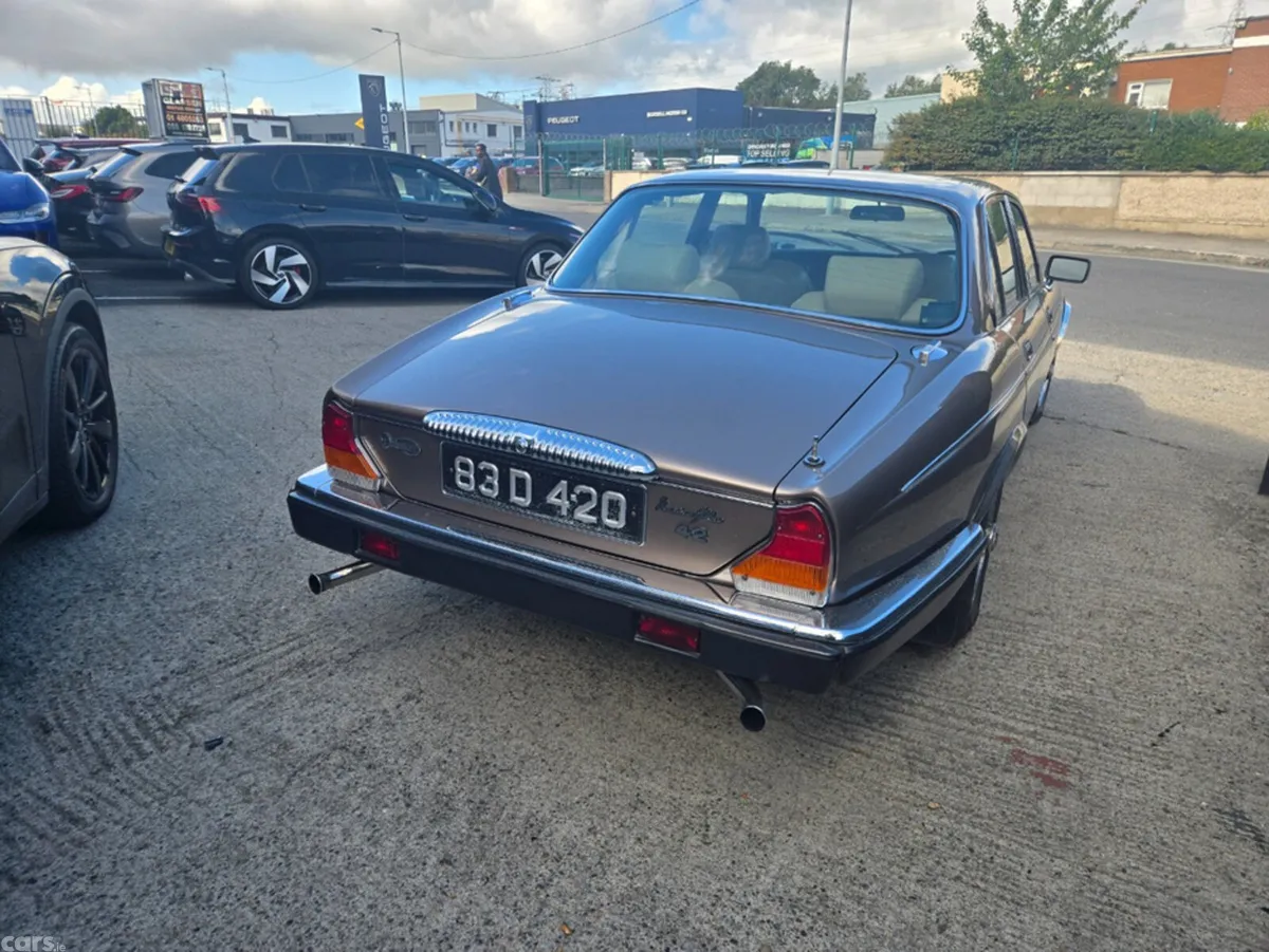 Daimler Other Saloon, Petrol, 1983, Brown