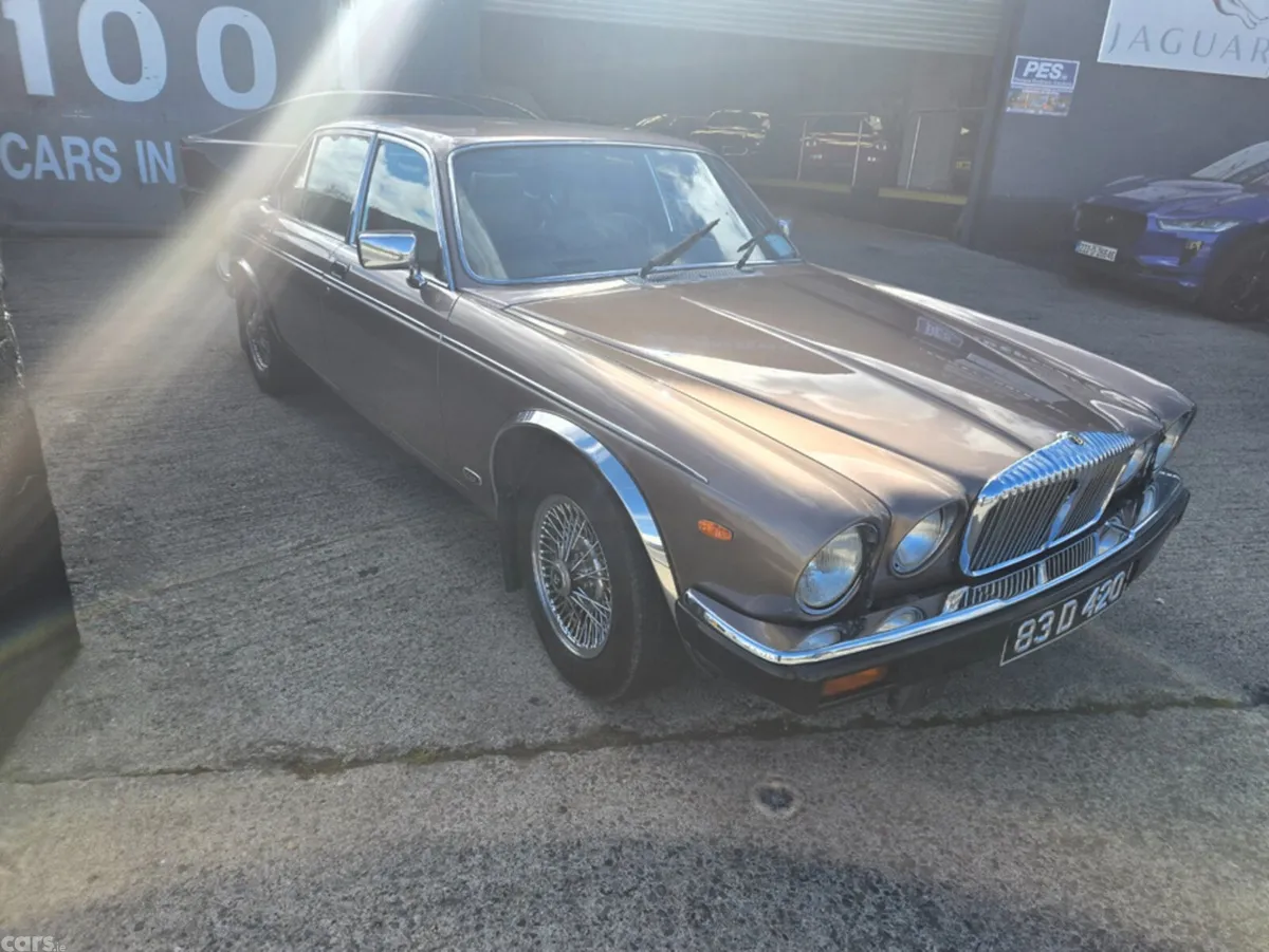 Daimler Other Saloon, Petrol, 1983, Brown
