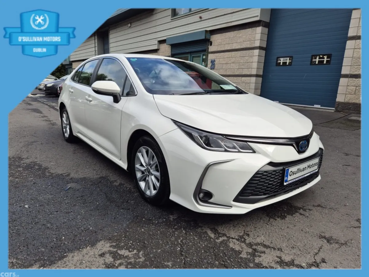 Toyota Corolla Saloon, Petrol Hybrid, 2023, White