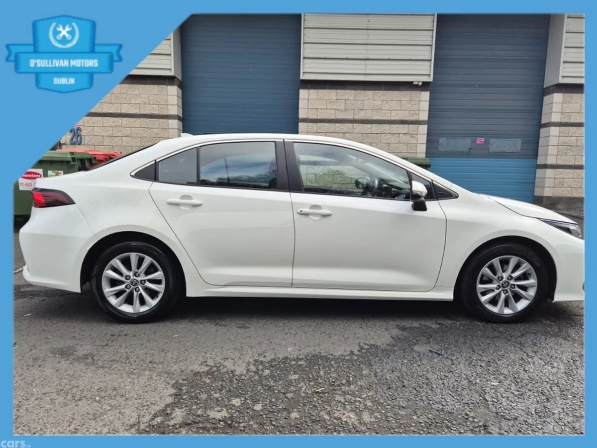 Toyota Corolla Saloon, Petrol Hybrid, 2023, White