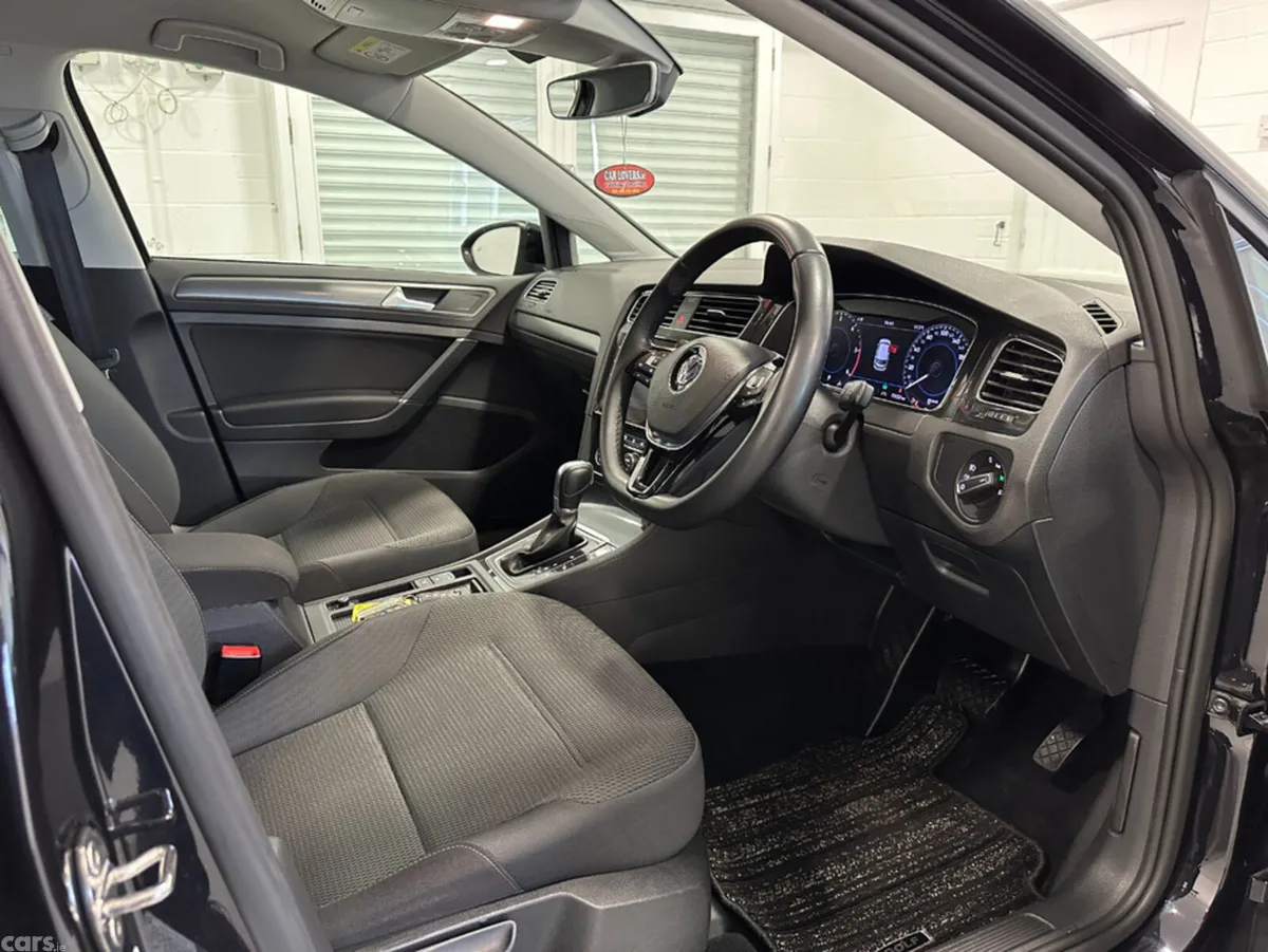 Volkswagen Golf Hatchback, Diesel, 2019, Black