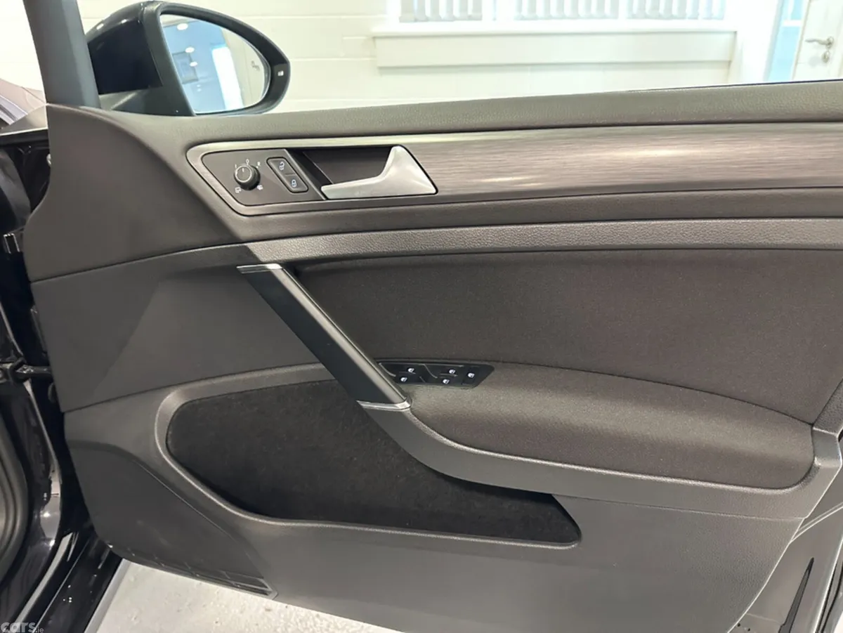 Volkswagen Golf Hatchback, Diesel, 2019, Black