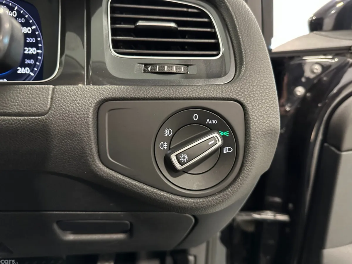 Volkswagen Golf Hatchback, Diesel, 2019, Black