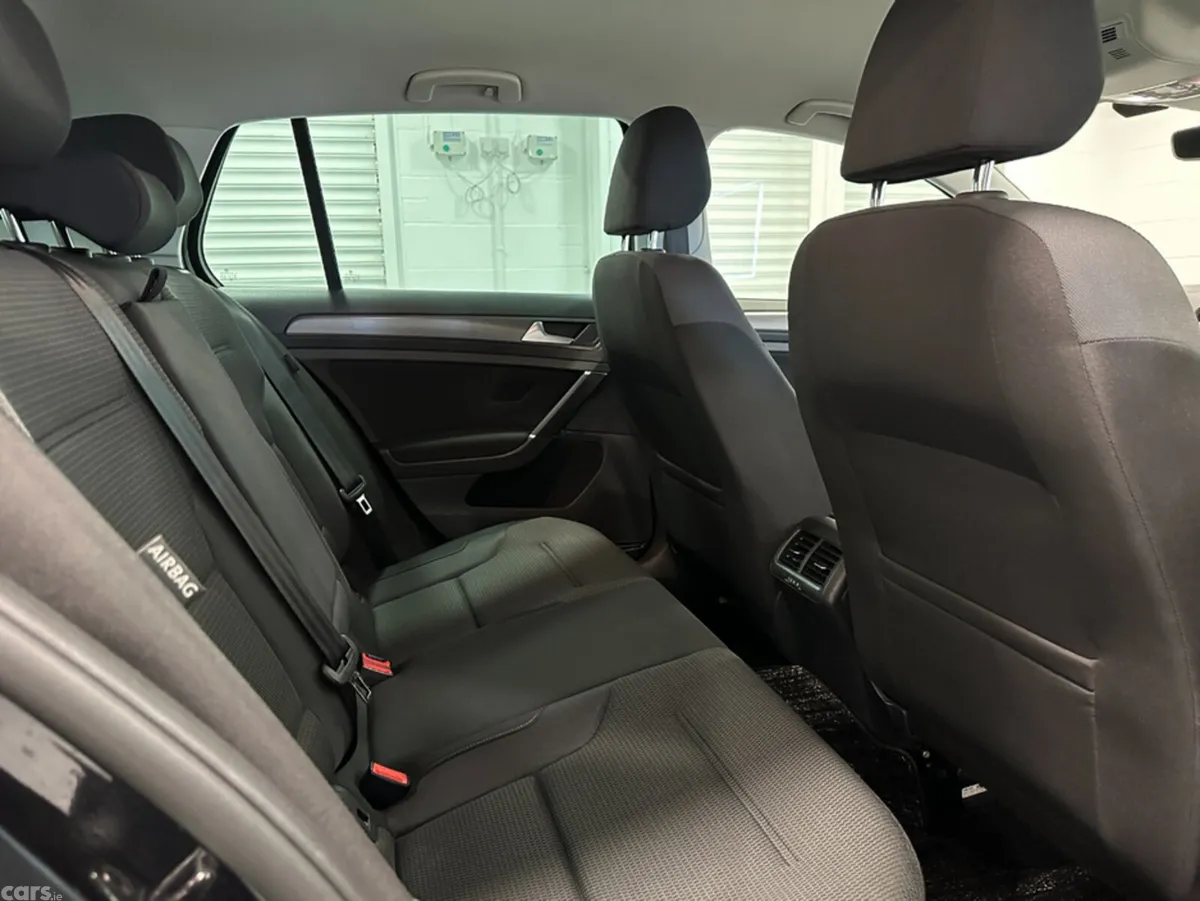 Volkswagen Golf Hatchback, Diesel, 2019, Black