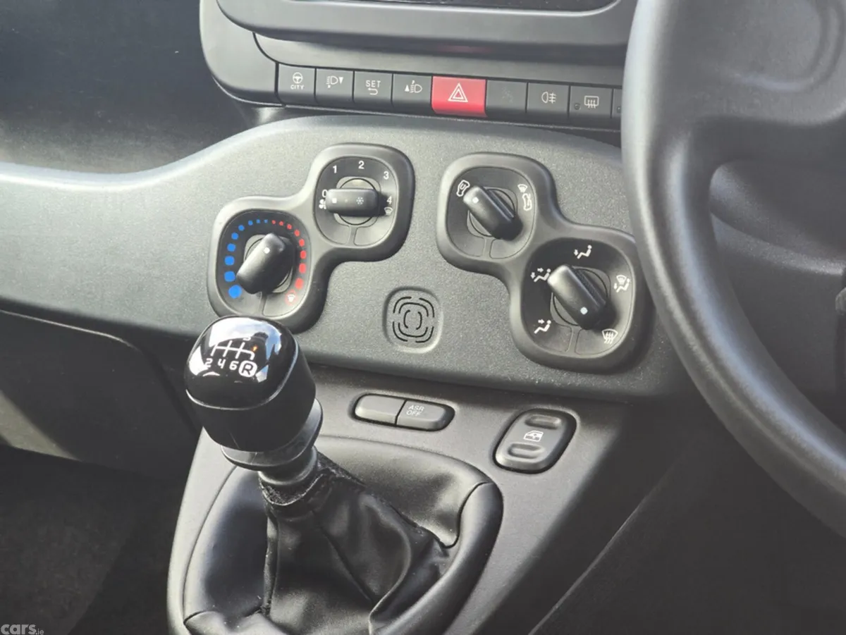 Fiat Panda Hatchback, Petrol, 2023, Grey