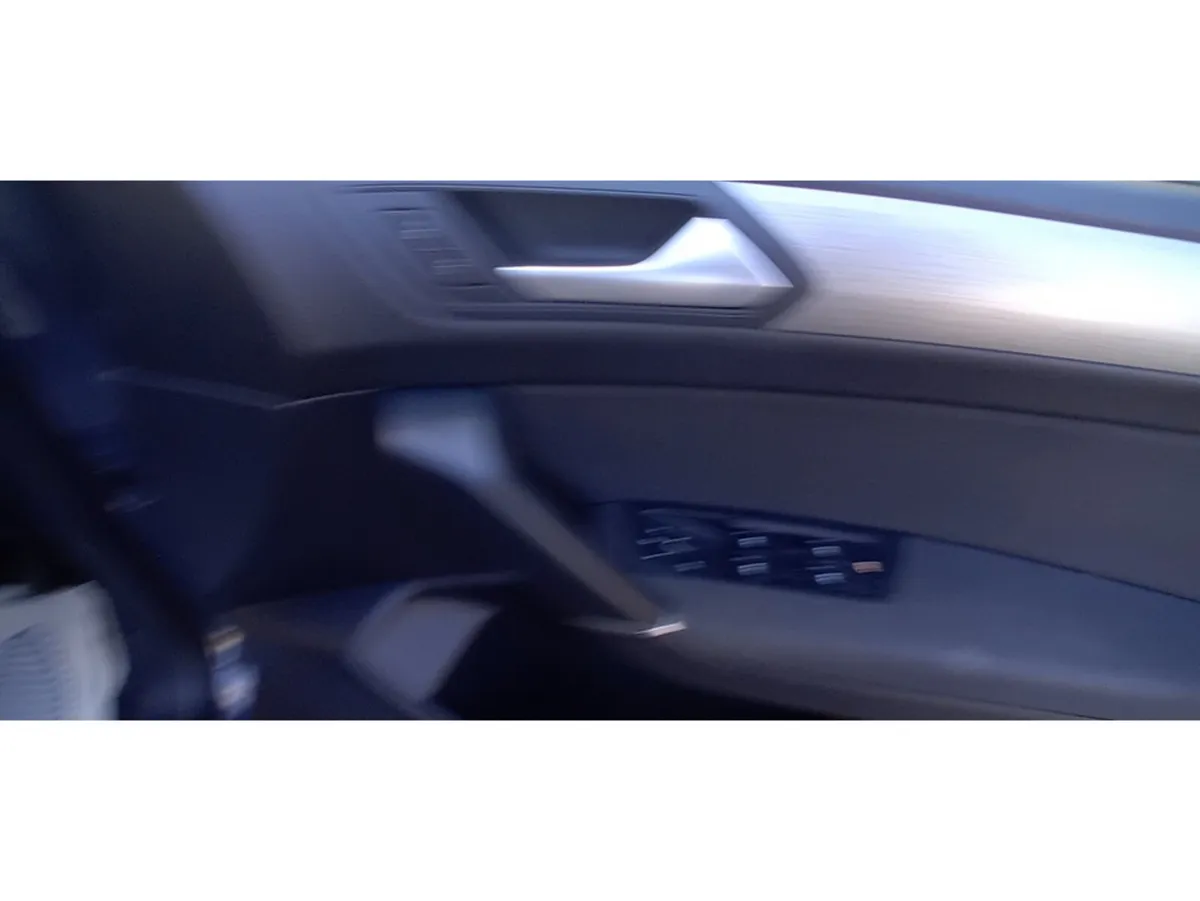 Volkswagen Touran MPV, Diesel, 2019, Grey