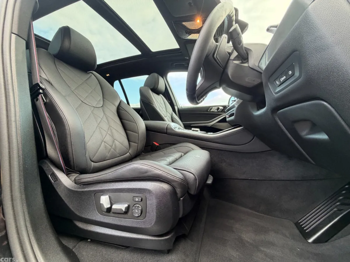 BMW X5 Estate, Petrol Plug-in Hybrid, 2025, Black
