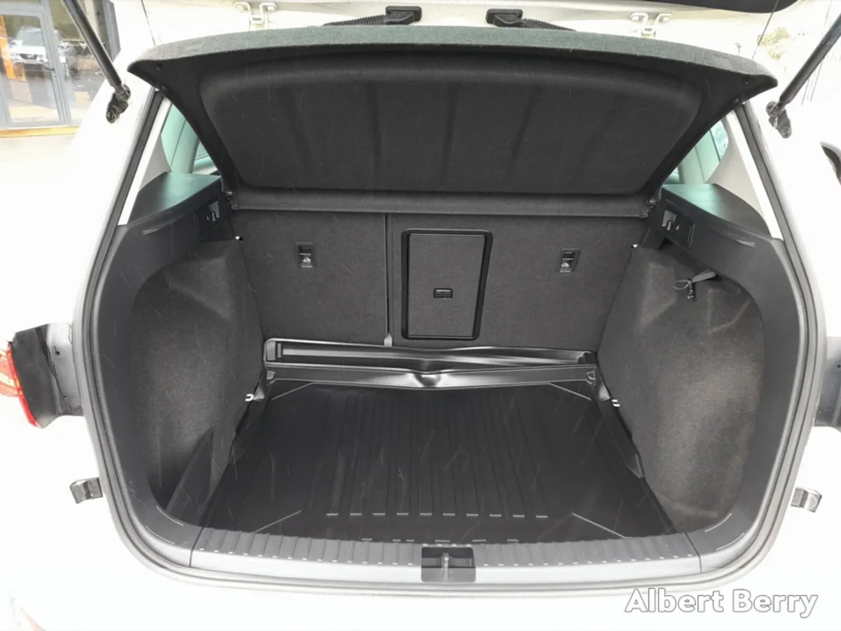 SEAT Ateca Estate, Diesel, 2019, White