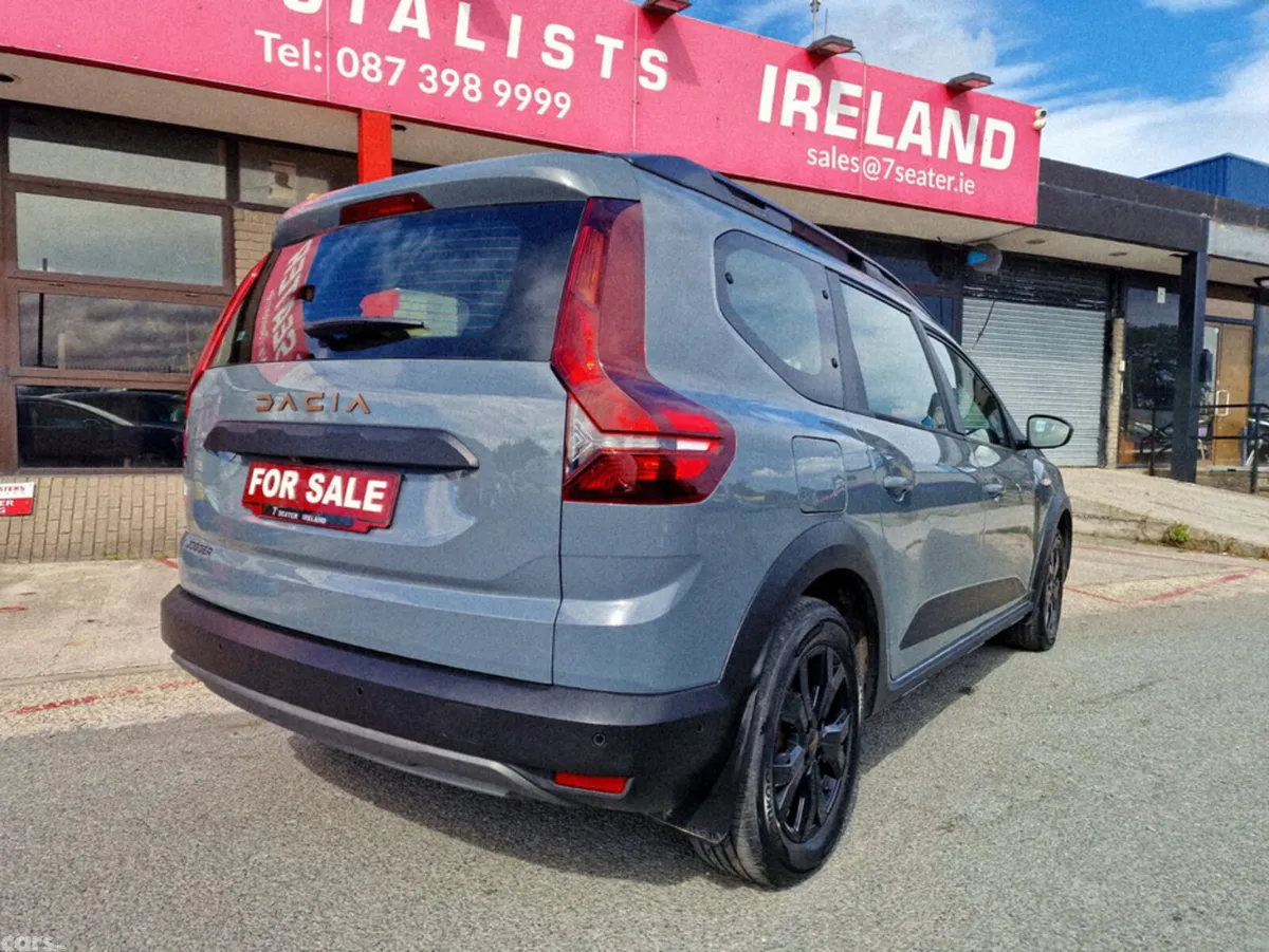 Dacia Jogger MPV, Petrol, 2025, Grey
