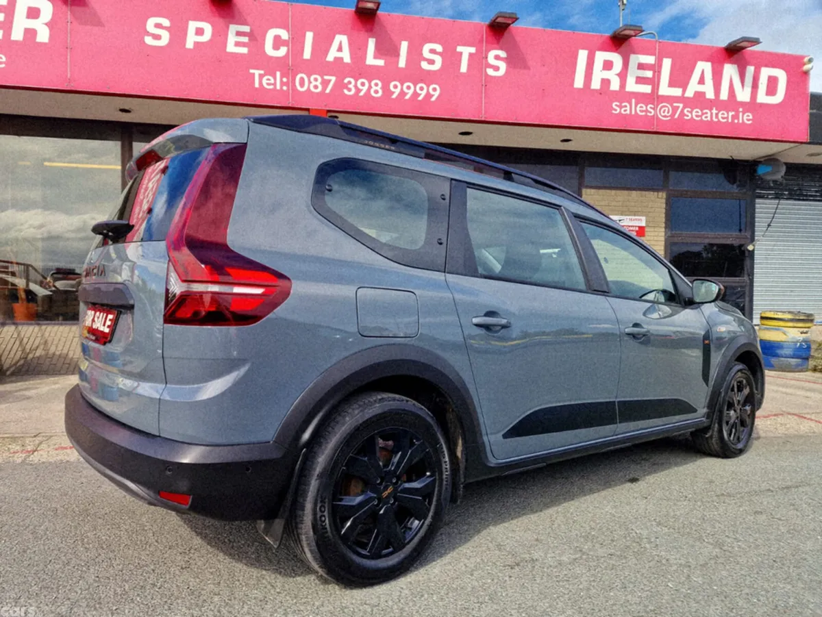 Dacia Jogger MPV, Petrol, 2025, Grey