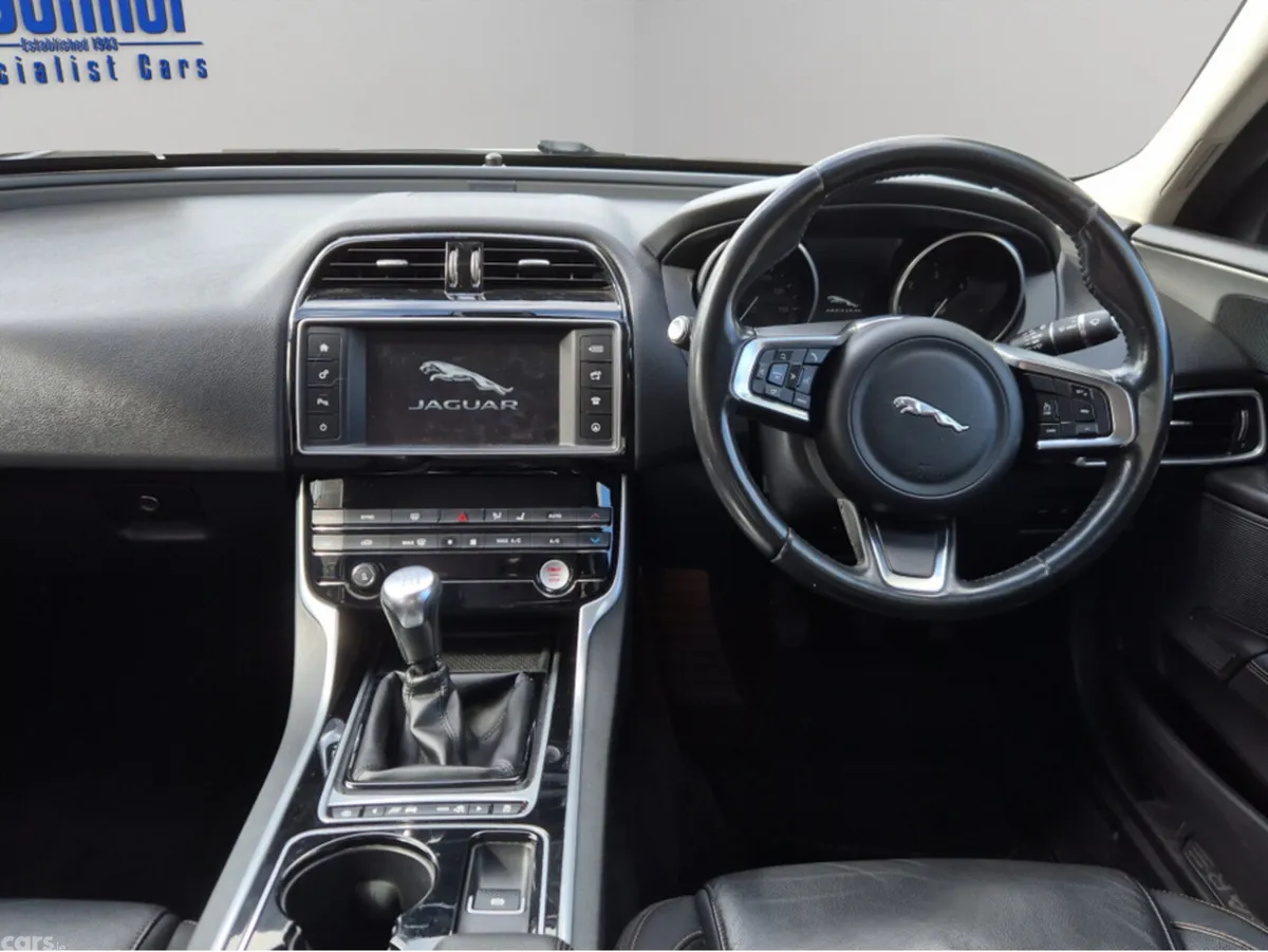 Jaguar XE Saloon, Diesel, 2017, Silver