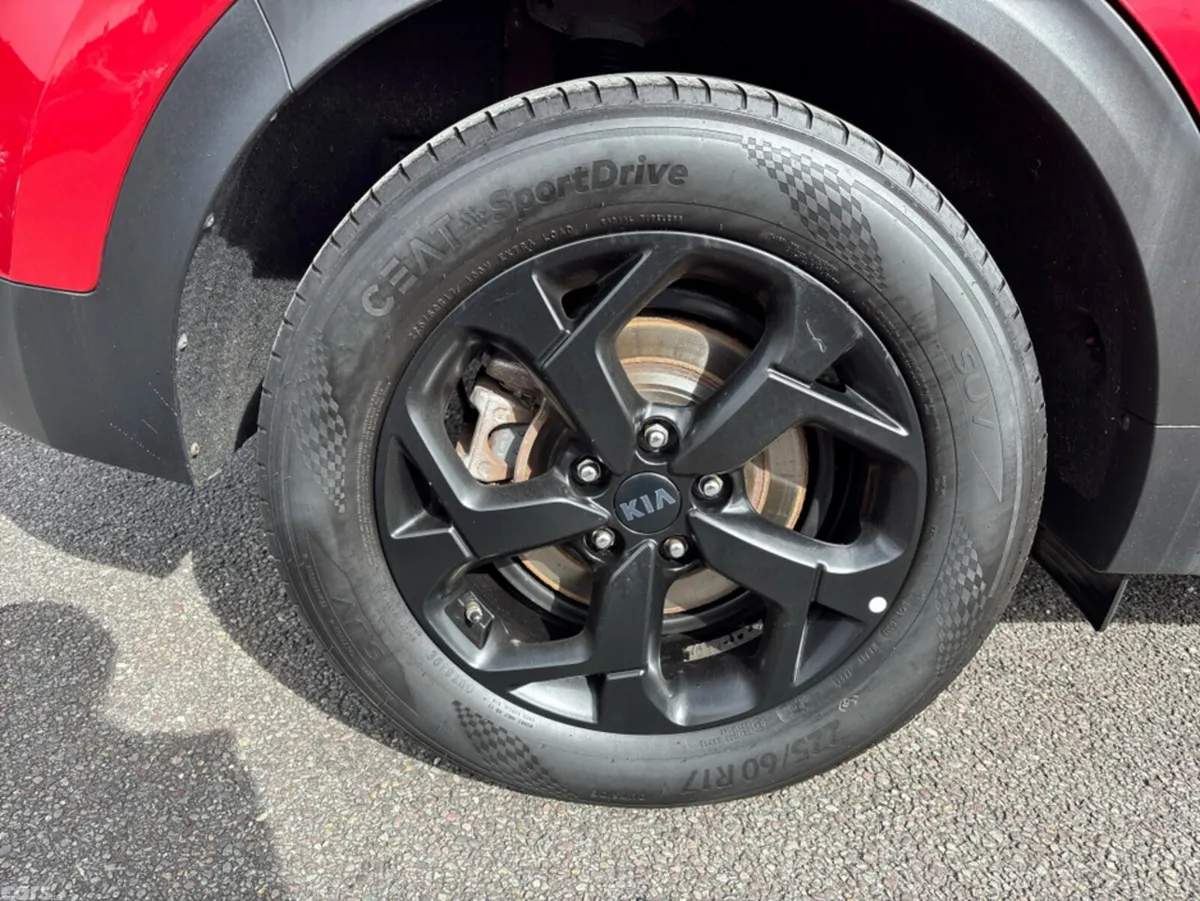 Kia Sportage MPV, Diesel Hybrid, 2021, Red