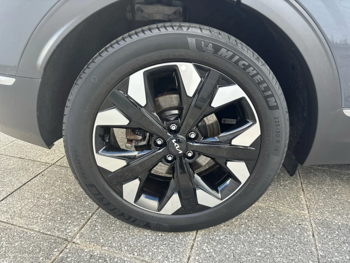 Kia Sportage MPV, Petrol Plug-in Hybrid, 2023, Grey