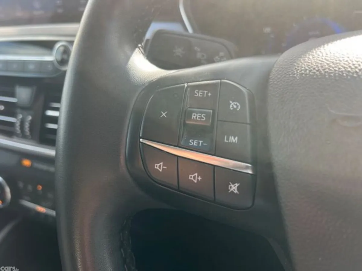 Ford Kuga MPV, Petrol Plug-in Hybrid, 2023, Red