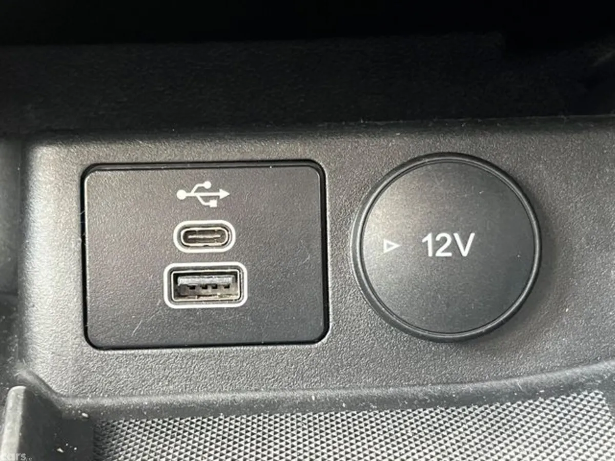 Ford Kuga MPV, Petrol Plug-in Hybrid, 2023, Red