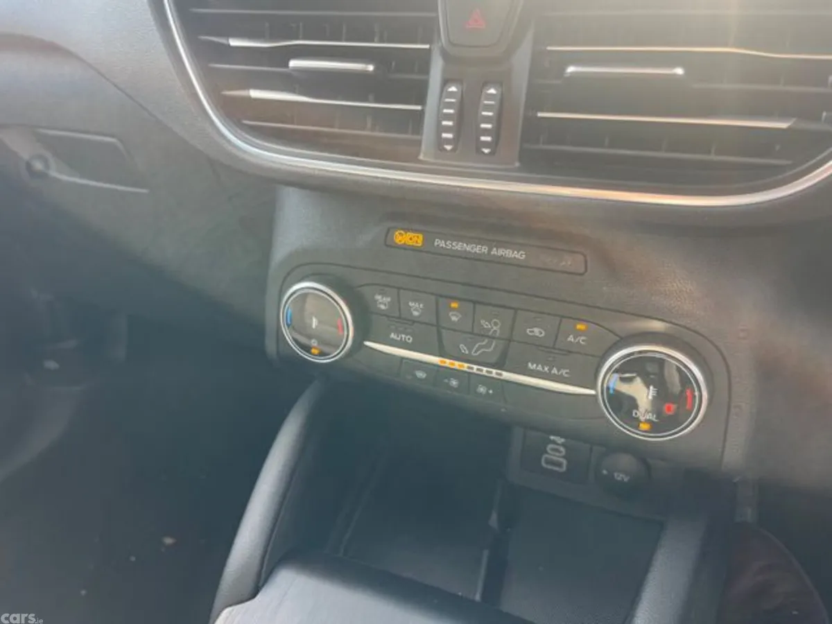 Ford Kuga MPV, Petrol Plug-in Hybrid, 2023, Red