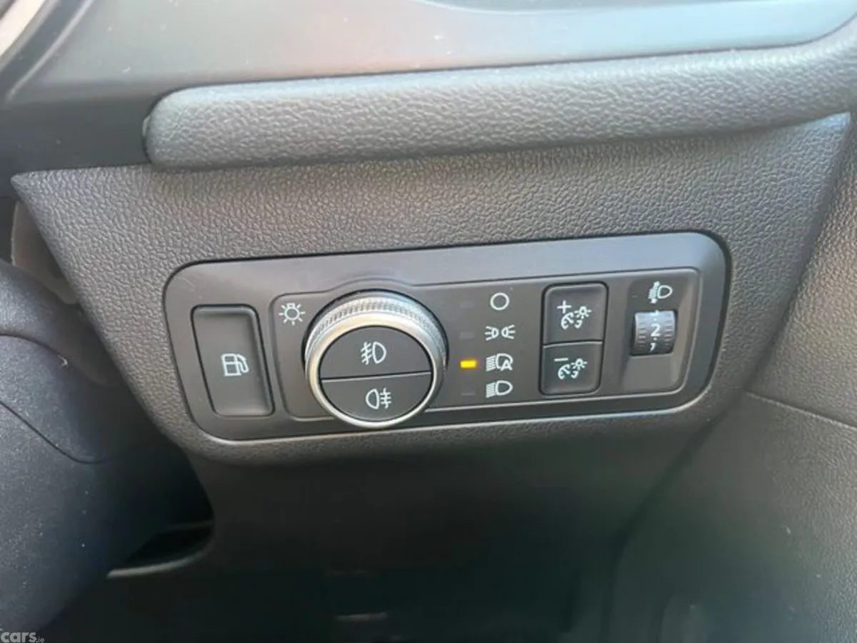 Ford Kuga MPV, Petrol Plug-in Hybrid, 2023, Red