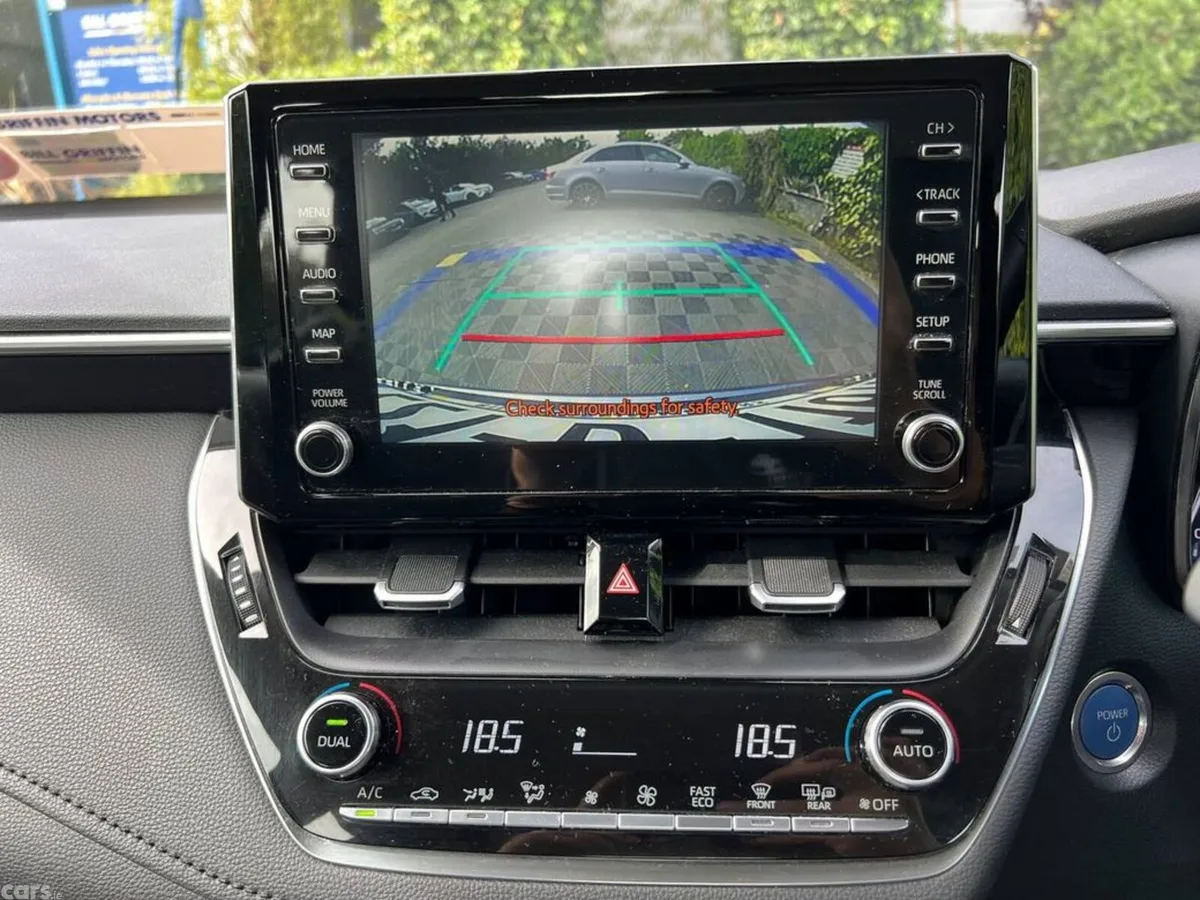 Toyota Corolla Saloon, Petrol Hybrid, 2022, Grey