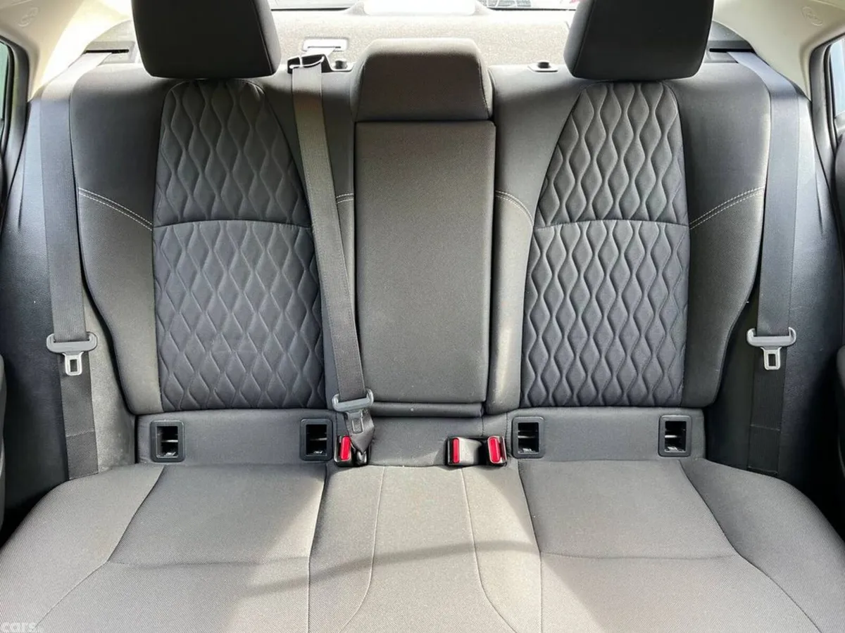 Toyota Corolla Saloon, Petrol Hybrid, 2022, Grey