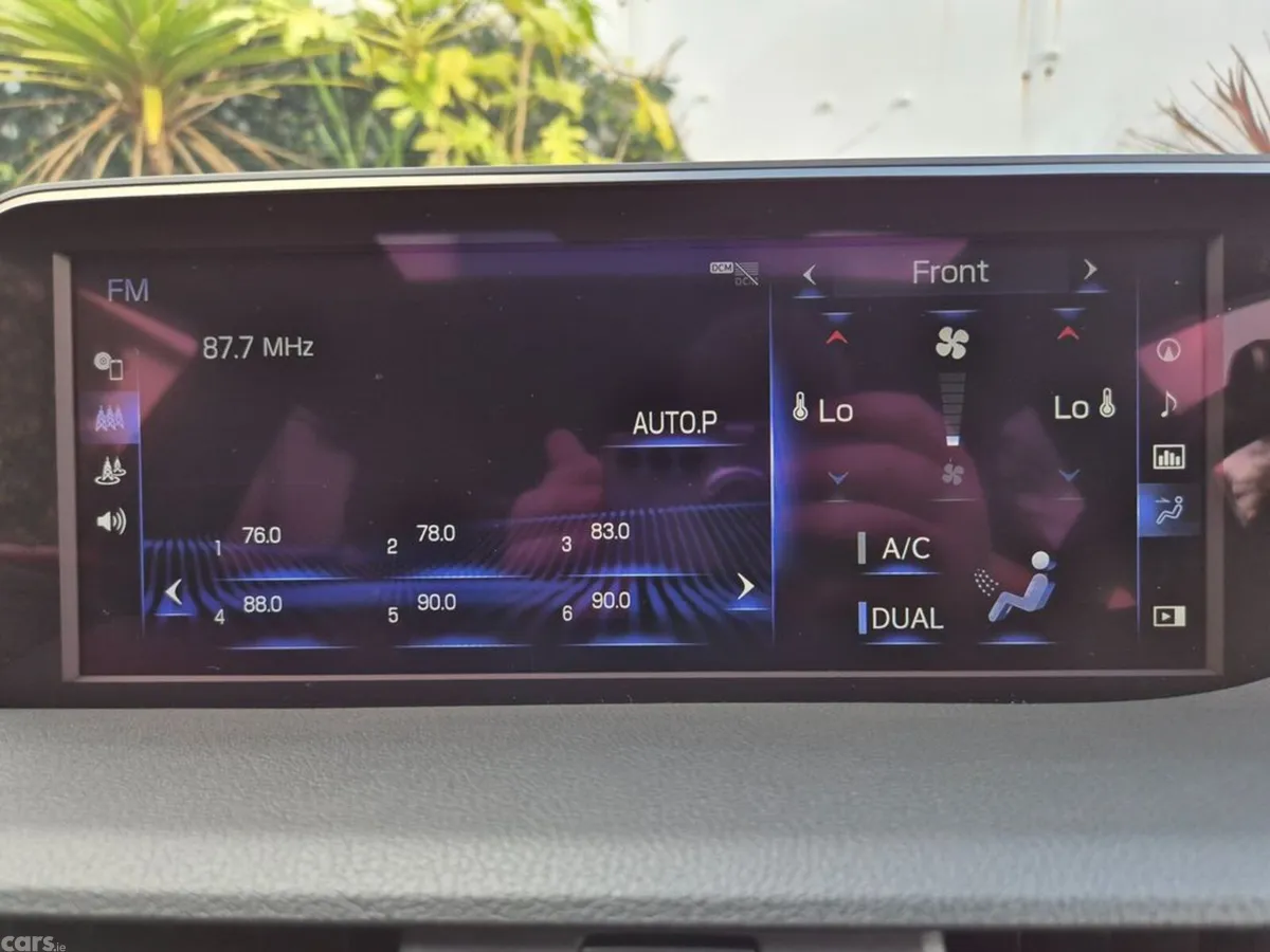 Lexus ES Saloon, Petrol Hybrid, 2021, White