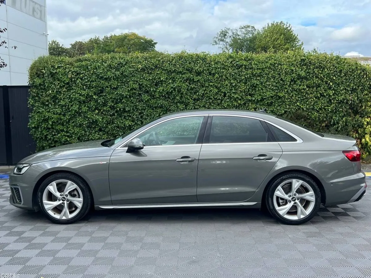 Audi A4 Saloon, Diesel, 2022, Grey