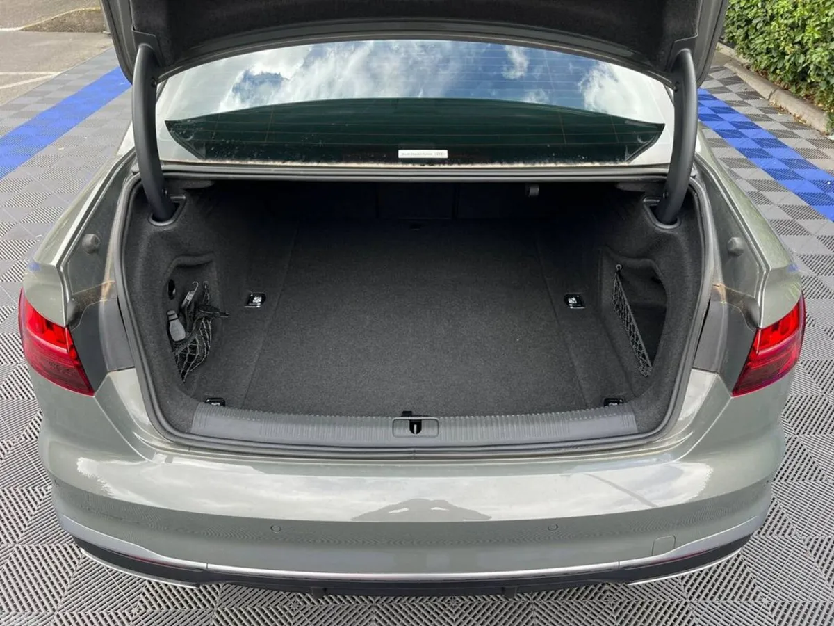 Audi A4 Saloon, Diesel, 2022, Grey