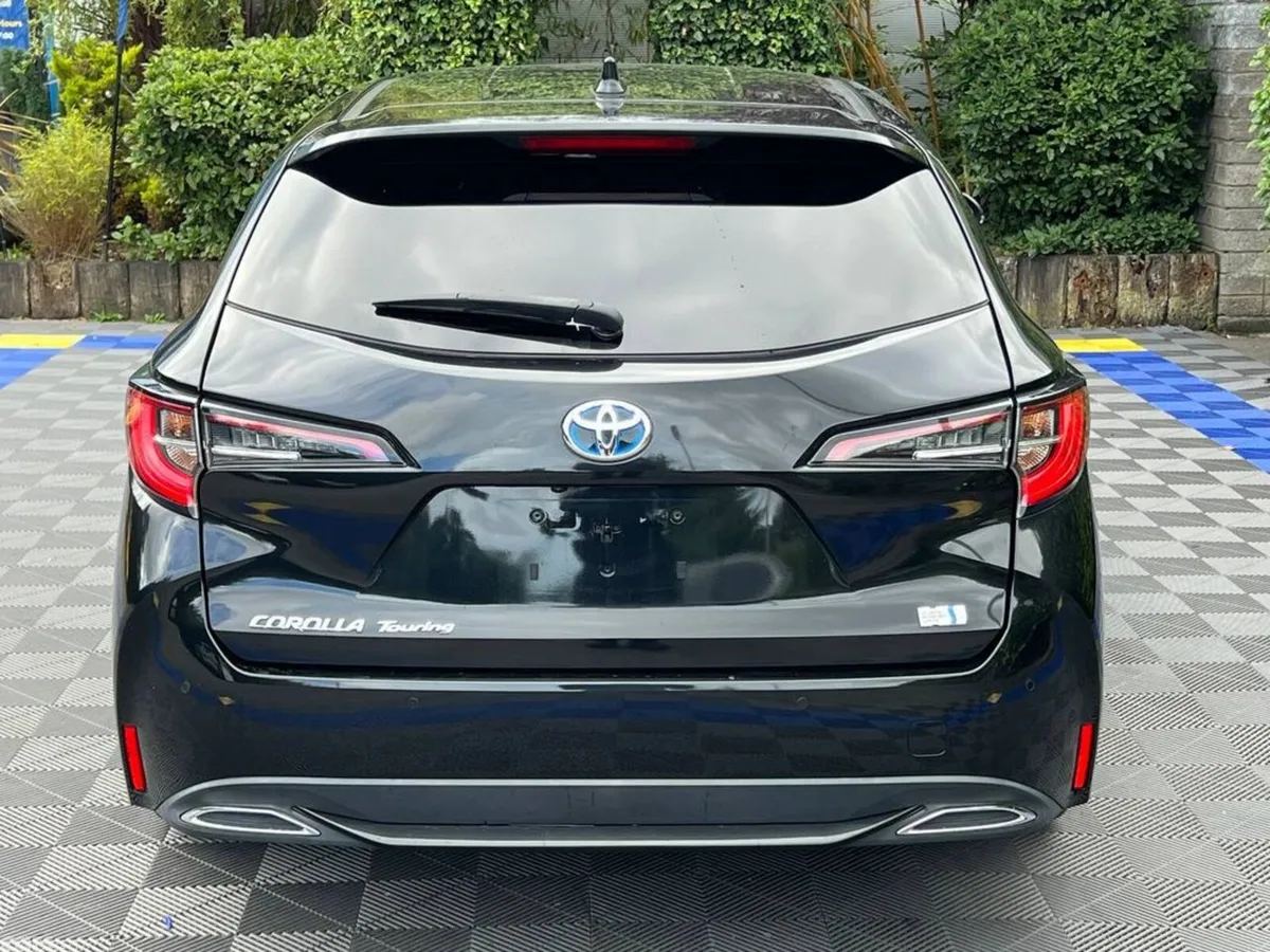 Toyota Corolla Estate, Petrol Hybrid, 2021, Black