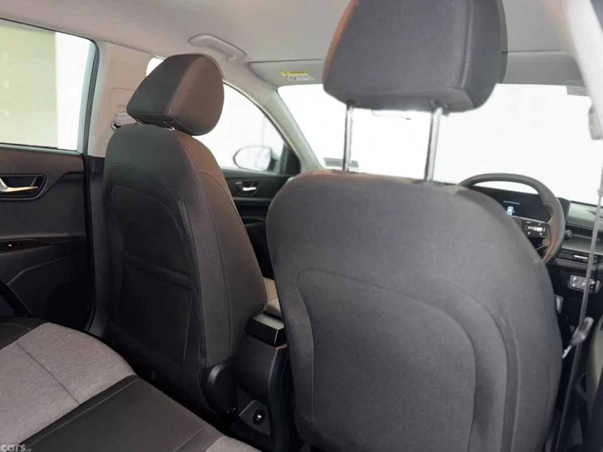 Kia Stonic Estate, Petrol Hybrid, 2026, Grey