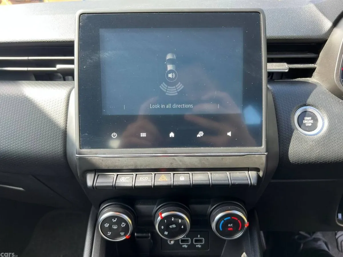 Renault Clio Hatchback, Petrol, 2022, Blue