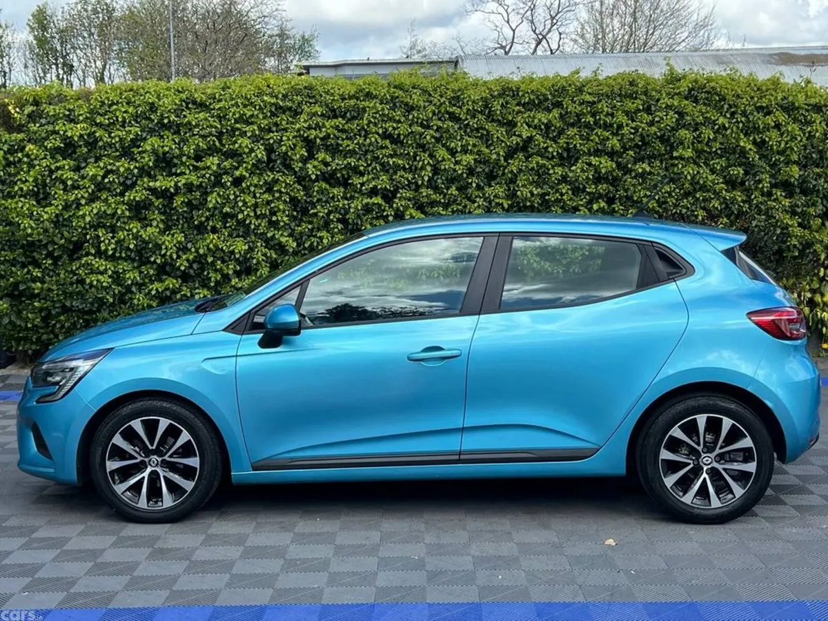 Renault Clio Hatchback, Petrol, 2022, Blue