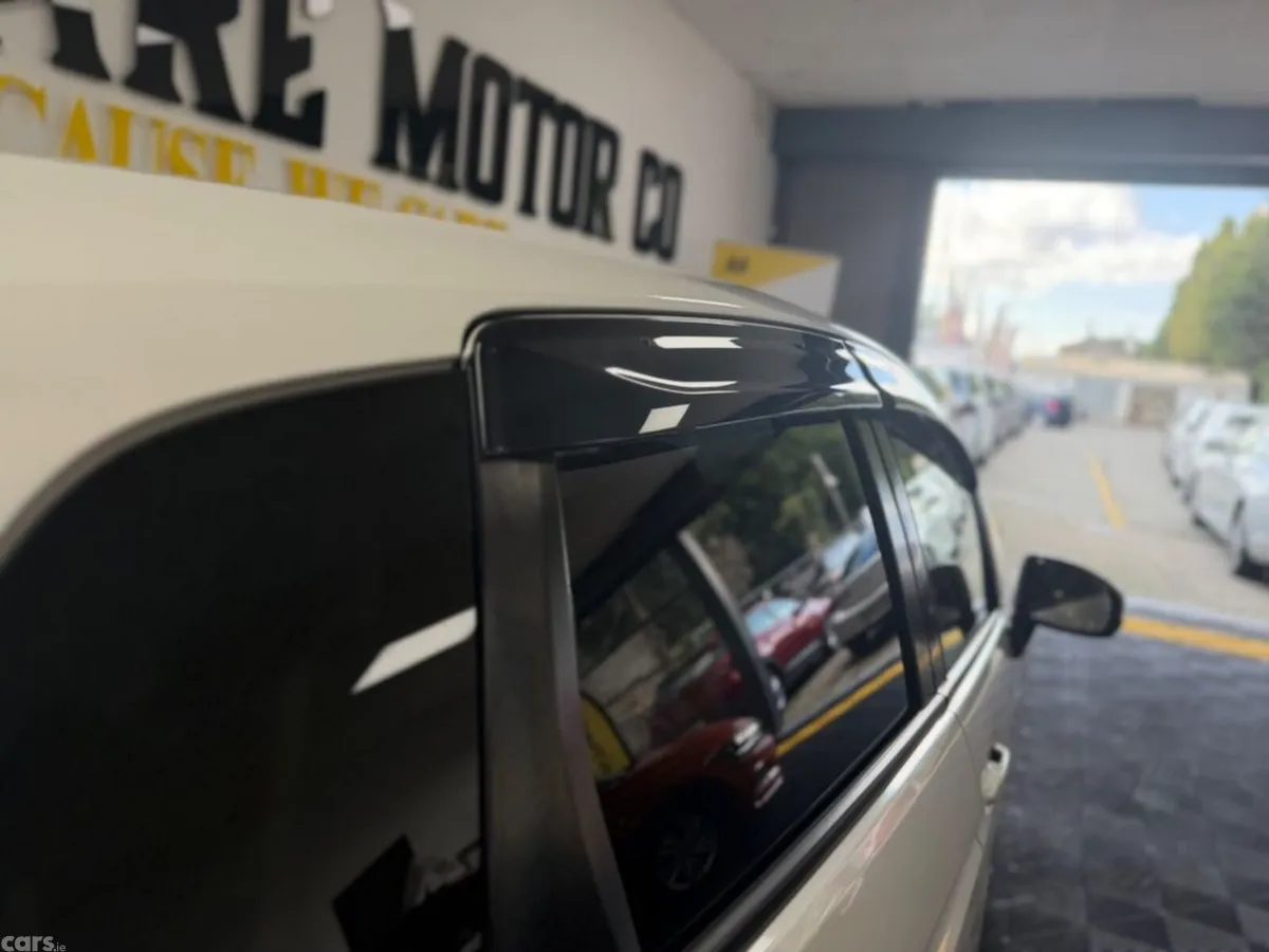 Honda Fit Hatchback, Petrol Hybrid, 2013, White