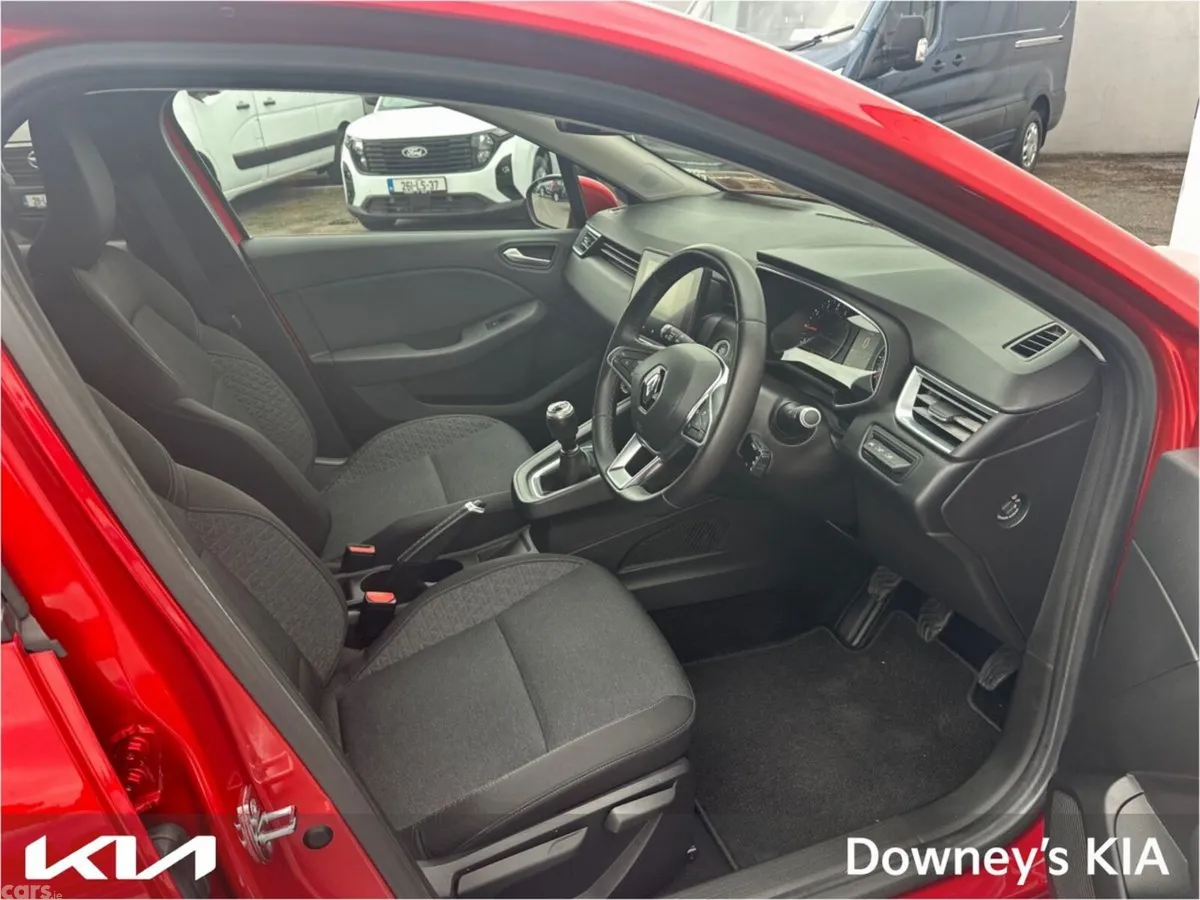 Renault Clio Hatchback, Petrol, 2021, Red