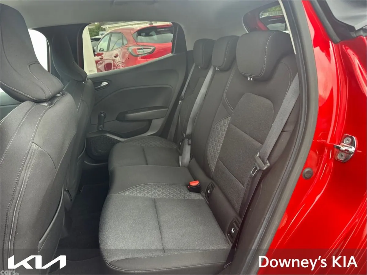 Renault Clio Hatchback, Petrol, 2021, Red