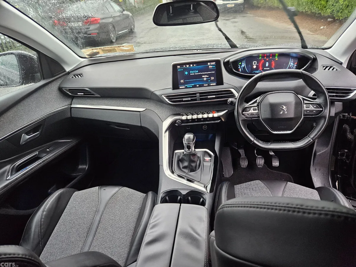 Peugeot 3008 SUV, Petrol, 2017, Black