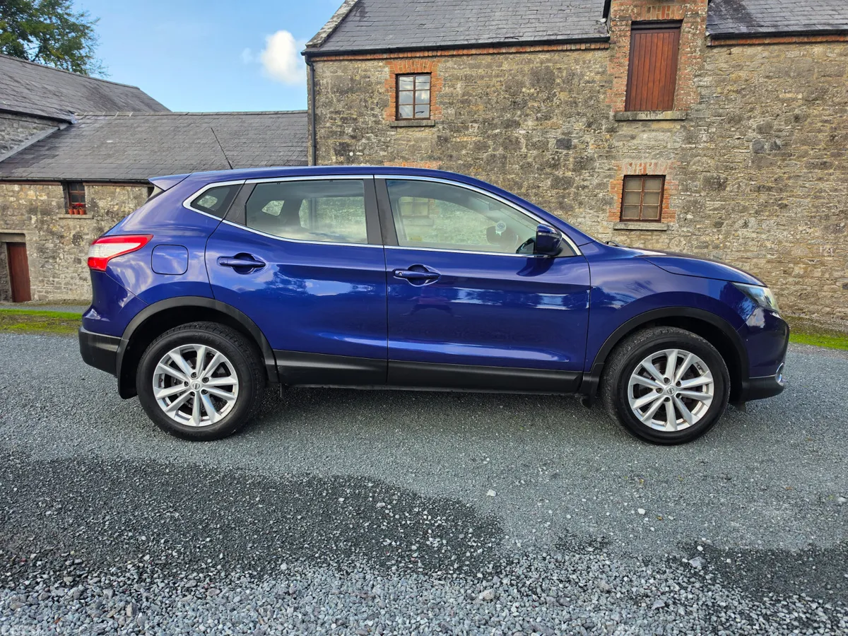 Nissan Qashqai Hatchback, Diesel, 2015, Blue
