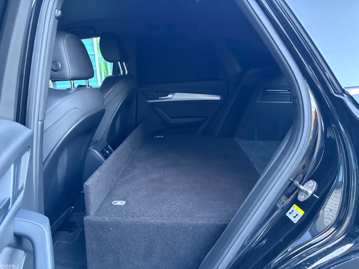 Audi Q5 SUV, Diesel, 2023, Black